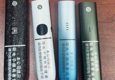 悦刻青羽和幻影